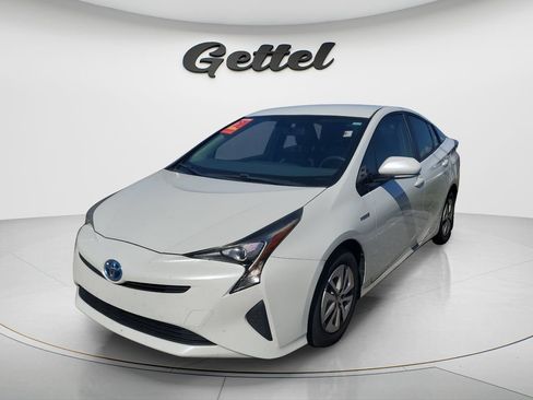 Used 2016 Toyota Prius Three FWD image 1