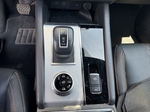Used 2023 Mitsubishi Outlander SEL AWD/4WD image 12
