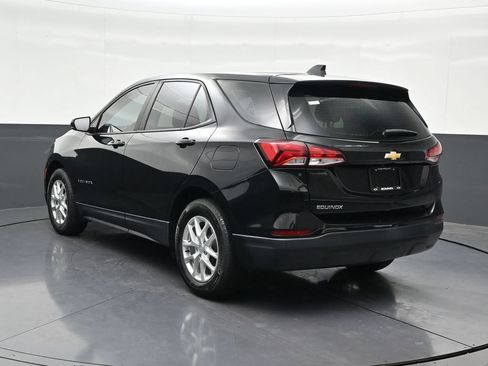 Used 2023 Chevrolet Equinox LS FWD image 3
