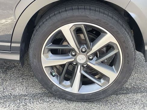 Used 2020 Hyundai Kona Limited image 11