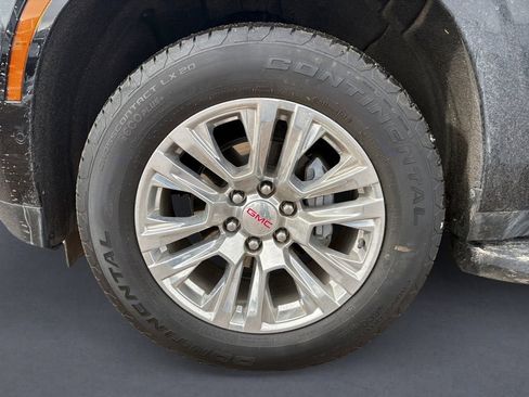 Used 2025 GMC Yukon Denali image 14