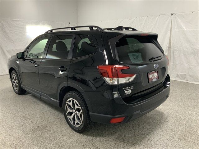 Used 2024 Subaru Forester Premium AWD/4WD image 6
