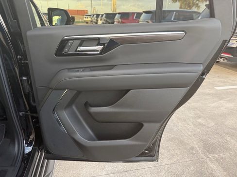 New 2026 Chevrolet Tahoe LS image 40