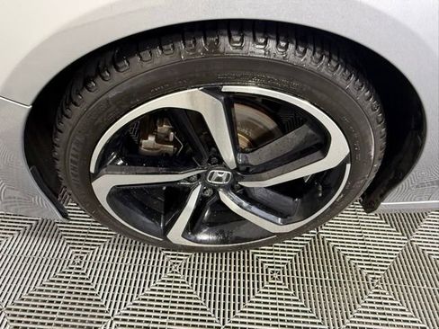 Used 2021 Honda Accord Sport image 9