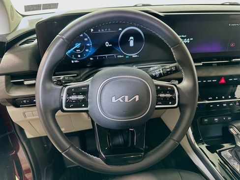 Used 2023 Kia Carnival SX FWD image 12