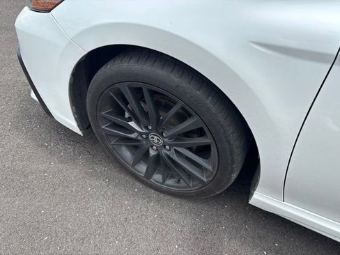 Used 2021 Toyota Camry XSE FWD image 4