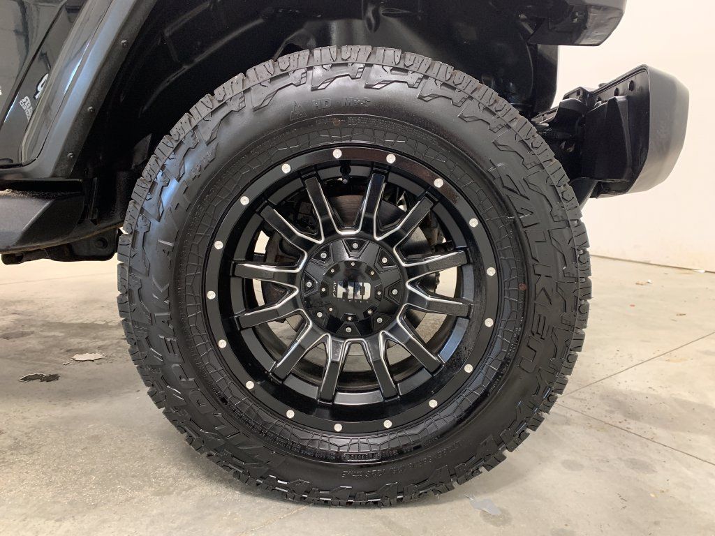 Used 2021 Jeep Wrangler Unlimited Sahara w/ Uconnect 4C Nav & Sound Group AWD/4WD image 12