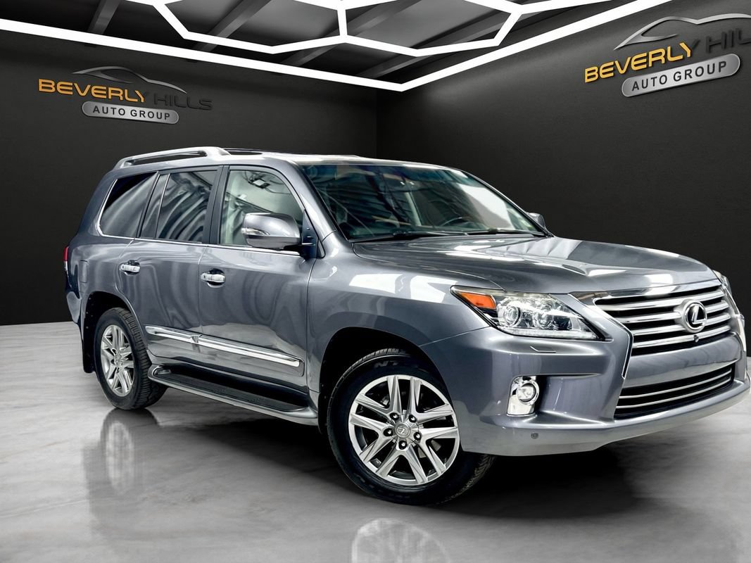 Used 2015 Lexus LX 570 4WD w/ Luxury Package image 7