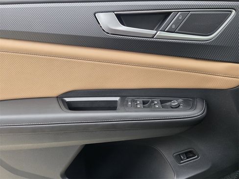 New 2026 Volkswagen Atlas Cross Sport SE image 16