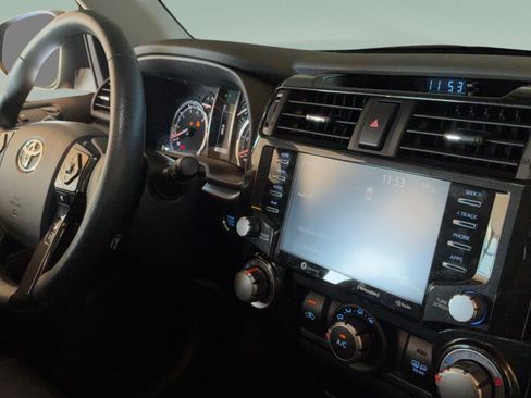Used 2023 Toyota 4Runner TRD Off-Road Premium w/ Moonroof Package AWD/4WD image 50