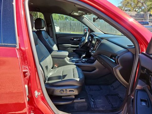 Certified 2023 Chevrolet Traverse RS image 28