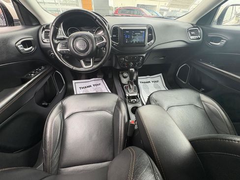 Used 2018 Jeep Compass Limited w/ Navigation Group AWD/4WD image 11