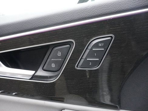 Used 2022 Audi Q7 3.0T Premium Plus w/ Premium Plus Package image 51