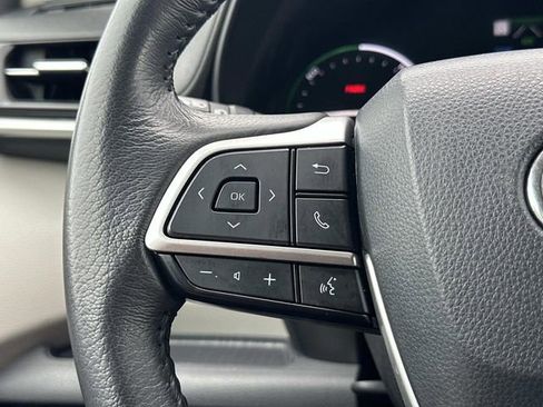 Used 2024 Toyota Sienna XLE image 23