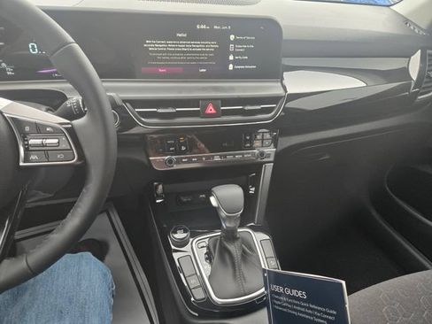 New 2026 Kia Seltos S FWD image 2