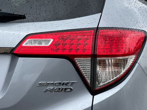 Used 2022 Honda HR-V Sport image 30