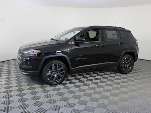 New 2026 Jeep Compass Limited w/ Sun, Sound & Navigation Group AWD/4WD image 2