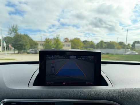 Used 2017 Audi Q3 2.0T Premium Plus w/ Premium Plus Package image 12