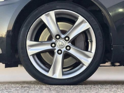 Used 2012 Lexus IS 350C w/ Luxury Pkg RWD image 29