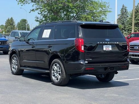 Certified 2025 Ford Expedition Active AWD/4WD image 11
