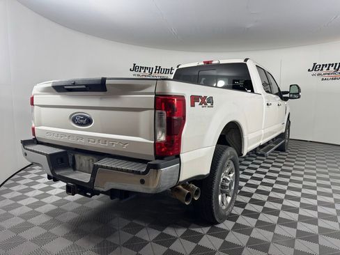 Used 2019 Ford F350 Lariat w/ Lariat Ultimate Package image 10
