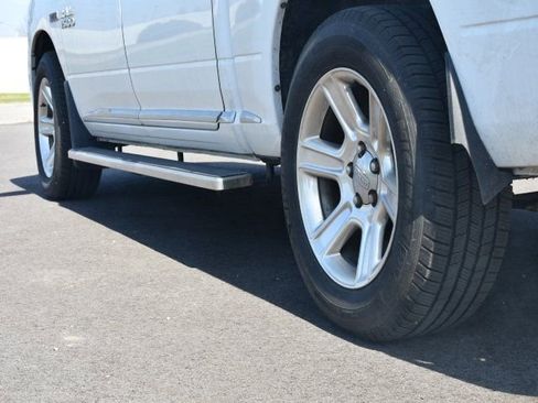 Used 2016 RAM 1500 Limited AWD/4WD image 10