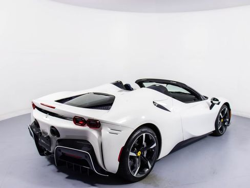 Certified 2022 Ferrari SF90 Spider AWD/4WD image 2