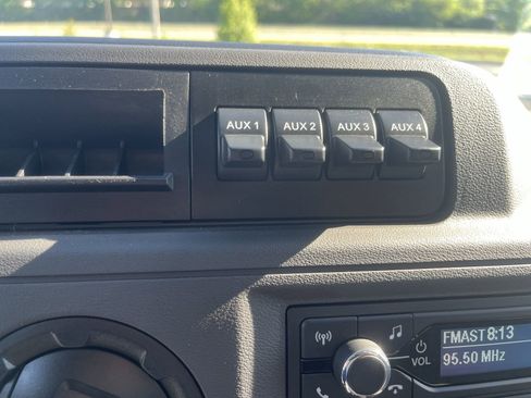 New 2024 Ford E-450 and Econoline 450 Super Duty w/ Power Windows & Locks Group image 28