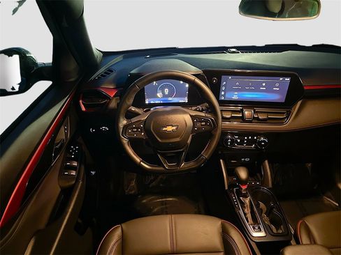 Used 2025 Chevrolet TrailBlazer RS w/ Convenience Package image 22