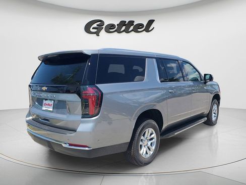 New 2026 Chevrolet Suburban LS AWD/4WD image 5