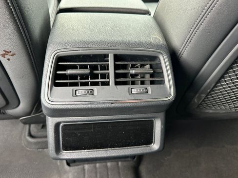 Used 2019 Audi e-tron Premium Plus w/ Cold Weather Package image 15