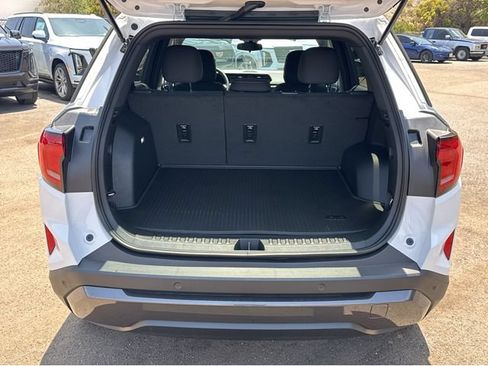 New 2026 GMC Terrain Elevation w/ LPO, Floor Liner Package FWD image 31