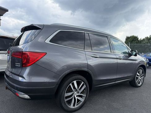 Used 2016 Honda Pilot Touring image 4