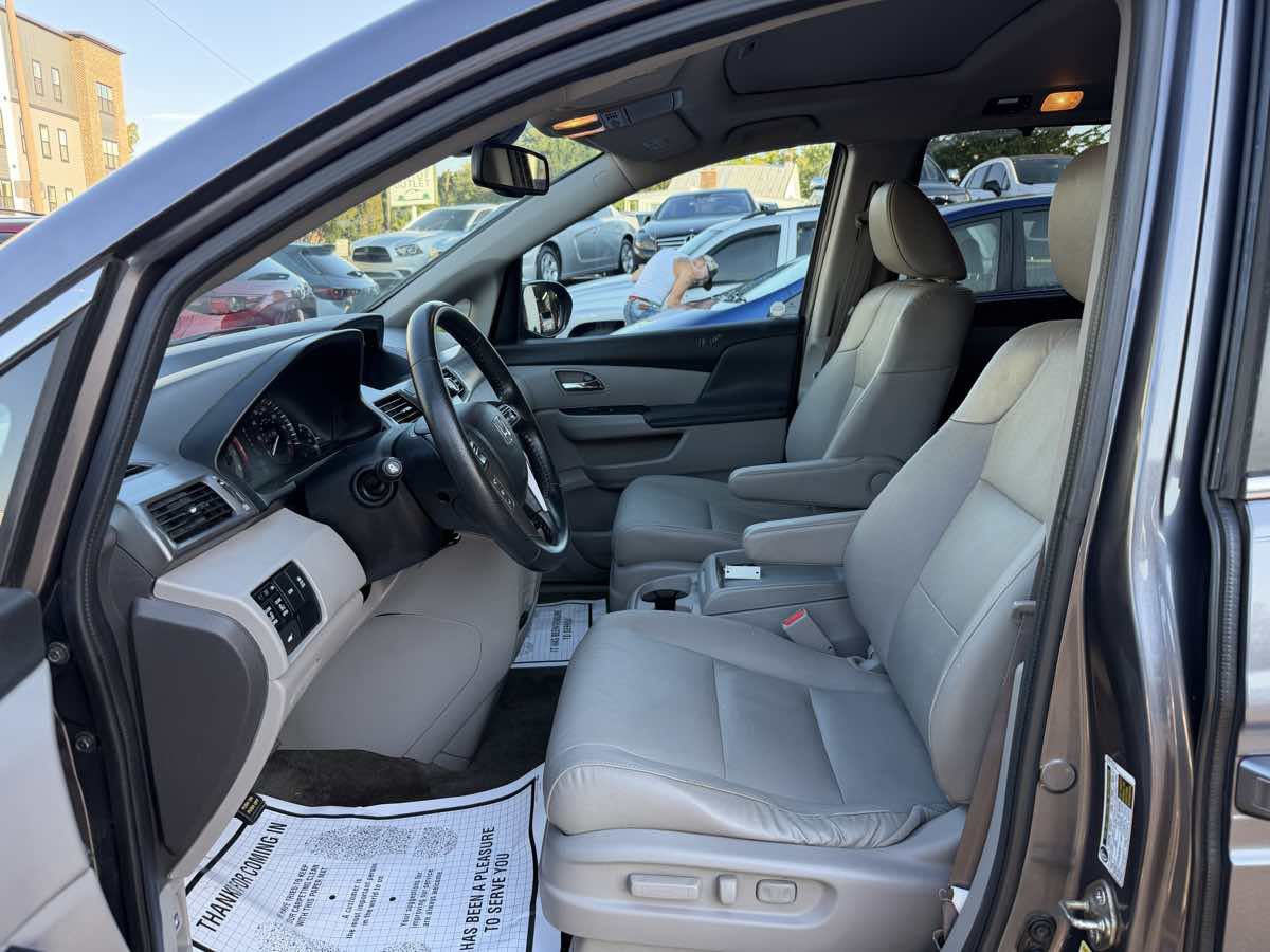 Used 2016 Honda Odyssey EX-L image 9