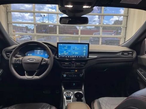 Used 2023 Ford Escape ST-Line Elite w/ Premium Technology Package AWD/4WD image 21