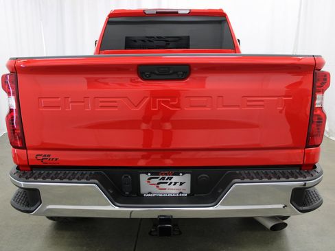 Used 2025 Chevrolet Silverado 2500 LT image 6