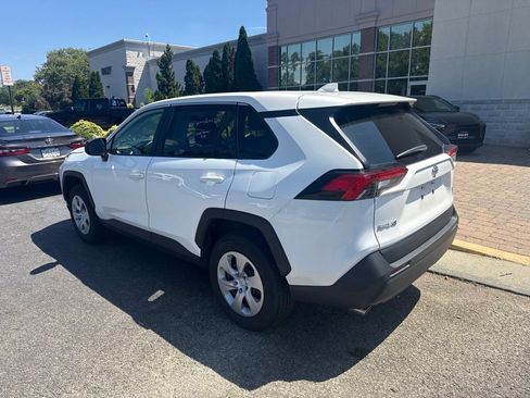 Used 2025 Toyota RAV4 LE AWD/4WD image 6