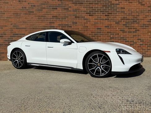 Certified 2024 Porsche Taycan RWD image 9