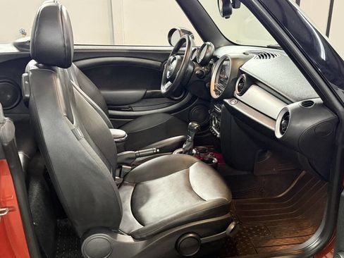 Used 2015 MINI Cooper Convertible image 10