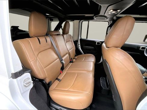 Used 2021 Jeep Wrangler Unlimited Rubicon 4xe w/ Steel Bumper Group image 24