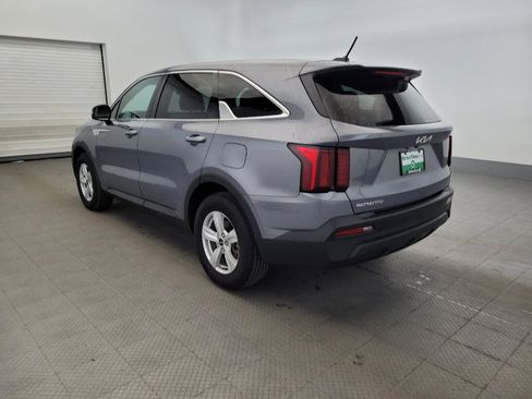 Used 2023 Kia Sorento LX FWD image 5