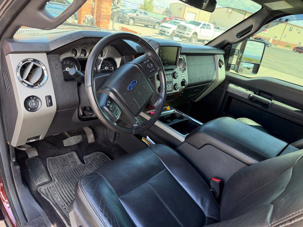 Used 2016 Ford F250 Lariat w/ Lariat Interior Package AWD/4WD image 8