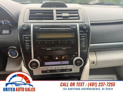 Used 2012 Toyota Camry LE FWD image 14