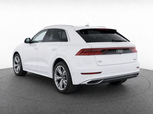 Used 2023 Audi Q8 Premium Plus AWD/4WD image 7