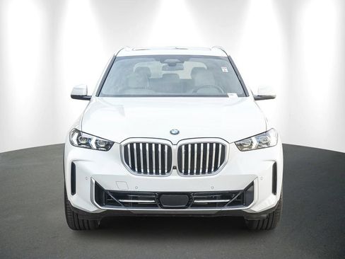 Used 2026 BMW X5 sDrive40i RWD image 2