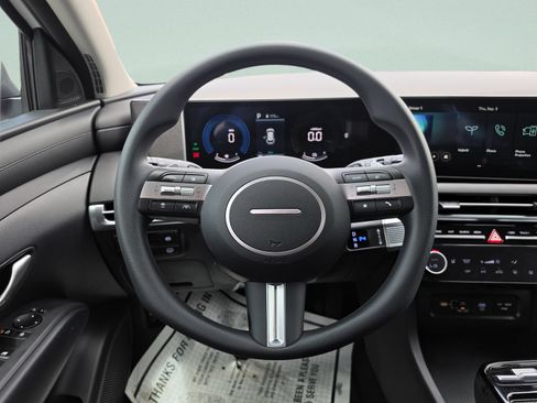 New 2026 Hyundai Tucson SEL FWD image 17