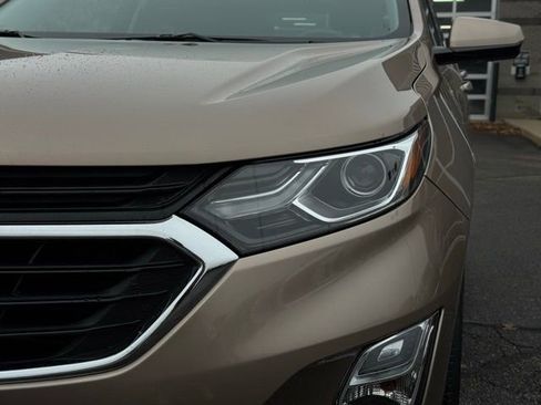 Used 2019 Chevrolet Equinox LT image 9