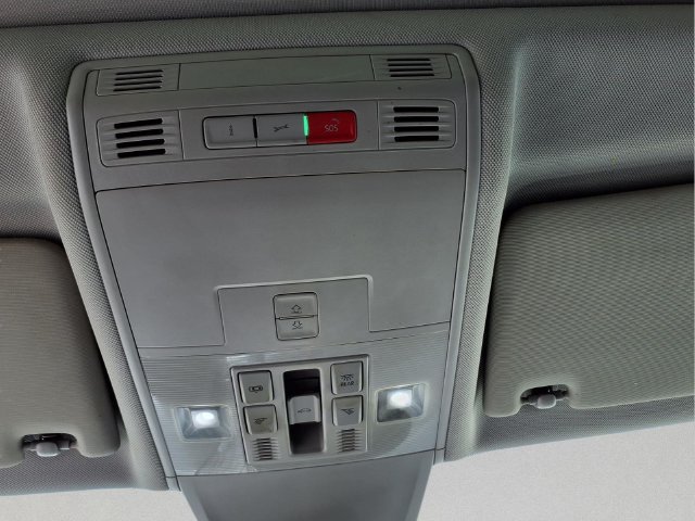 Used 2022 Volkswagen Tiguan SE AWD/4WD image 25
