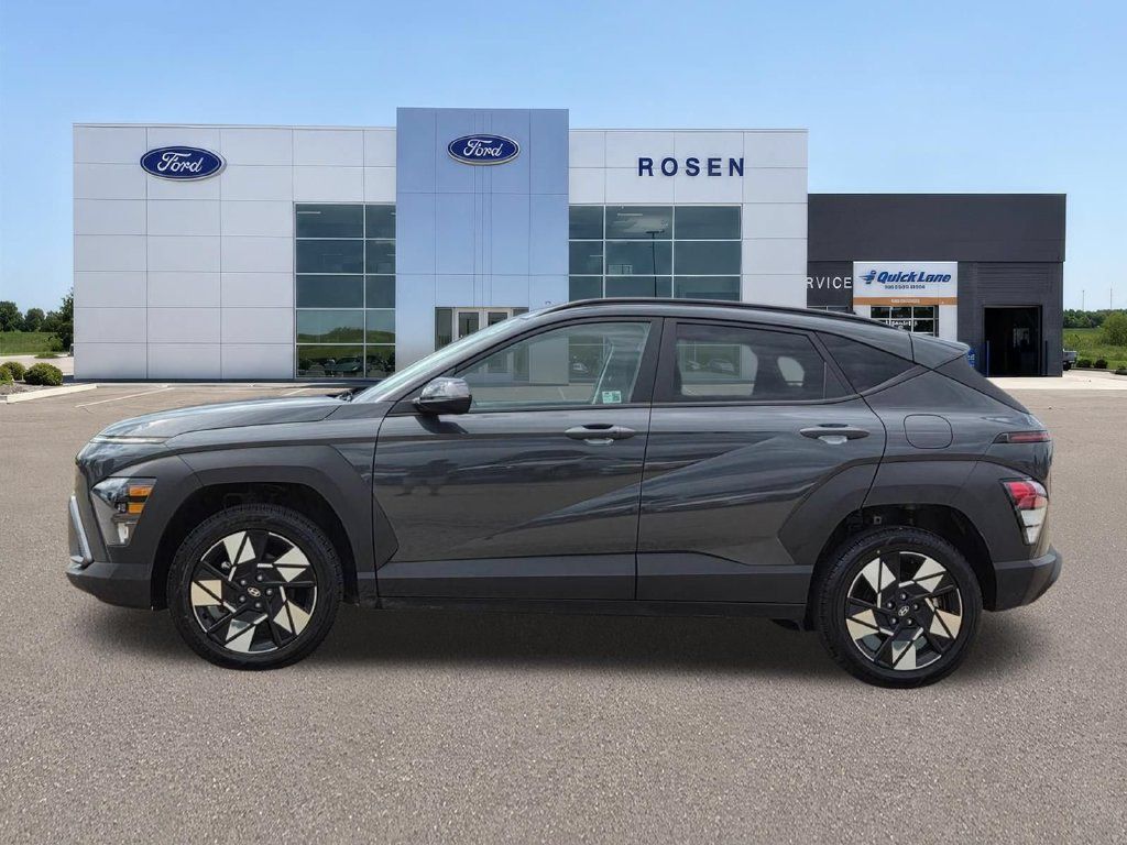 Used 2024 Hyundai Kona SEL AWD/4WD image 6