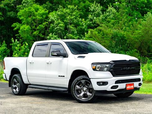 Used 2021 RAM 1500 Lone Star RWD image 2